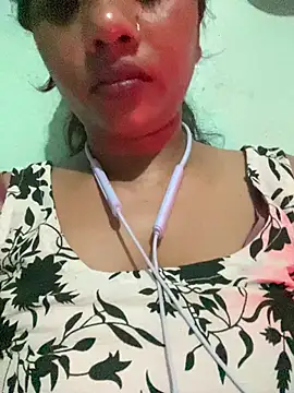 Miss-puhu online show from July 2026 05:37:02 PM