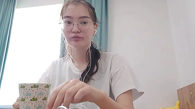 BeatrizGeving online show from July 2026 07:16:02 AM