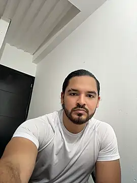 Efren Fernandez online show from July 2026 01:19:01 AM