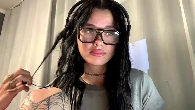 Astrid XxX online show from July 2026 07:07:02 PM