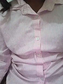 SEXY SIYAA  online show from July 2026 07:18:02 PM