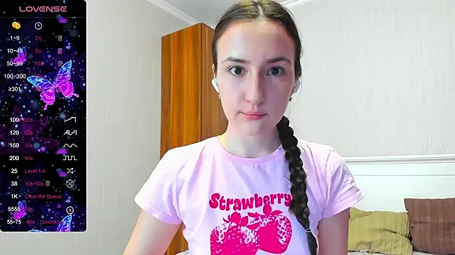 Snapshot of Pink_Soda2 chatting on July 2026 06:07:02 AM Pink Soda2 online show from July 2026 06:07:02 AM