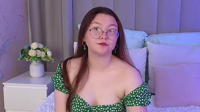 Snapshot of SophiaaBelle chatting on July 2026 03:32:01 AM SophiaaBelle online show from July 2026 03:32:01 AM
