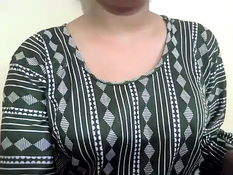 Snapshot of diya_jani chatting on July 2026 10:40:01 AM diya jani online show from July 2026 10:40:01 AM