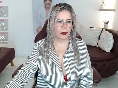 leylamia online show from July 2026 01:37:01 PM