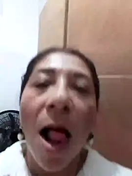 Luna Sae online show from July 2026 12:27:01 AM