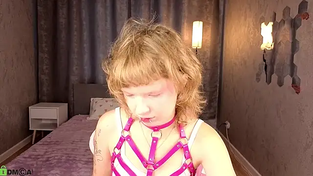 Snapshot of VioletDesiree chatting on July 2026 01:08:02 AM VioletDesiree online show from July 2026 01:08:02 AM