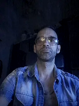 Snapshot of Argentino80 chatting on August 2026 07:02:02 PM Argentino80 online show from August 2026 07:02:02 PM