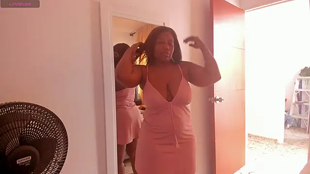 LupeAdams online show from January 2025 03:41:01 PM