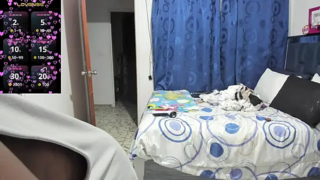 LupeAdams online show from October 2025 04:31:02 AM