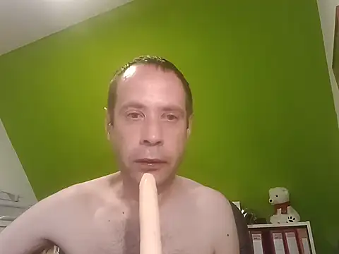 Snapshot of matdev82 chatting on July 2026 08:00:02 PM matdev82 online show from July 2026 08:00:02 PM