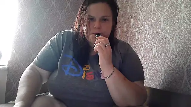 Adela Cheri online show from July 2026 02:09:01 PM