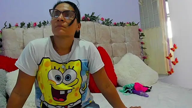 NatachaOrtegon online show from July 2026 07:52:01 PM