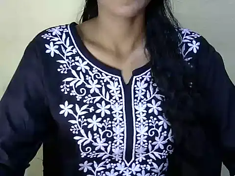 Snapshot of Hayat_K chatting on July 2026 03:37:02 PM Hayat K online show from July 2026 03:37:02 PM