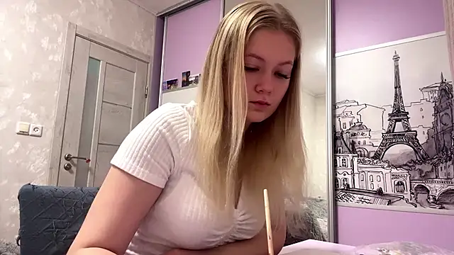 Snapshot of LeanaHasler chatting on July 2026 01:19:02 AM LeanaHasler online show from July 2026 01:19:02 AM
