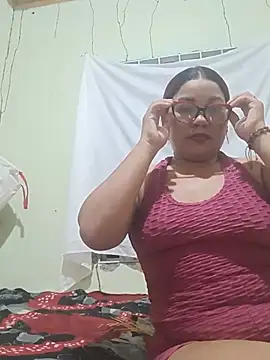 Snapshot of Stella_rouge chatting on July 2026 02:20:02 AM Stella rouge online show from July 2026 02:20:02 AM