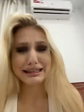 Christina Diamond online show from July 2026 05:07:02 PM