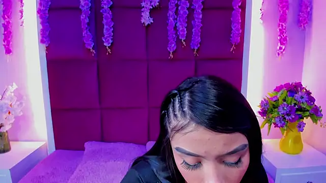 Lola Hott  online show from July 2026 04:07:02 AM