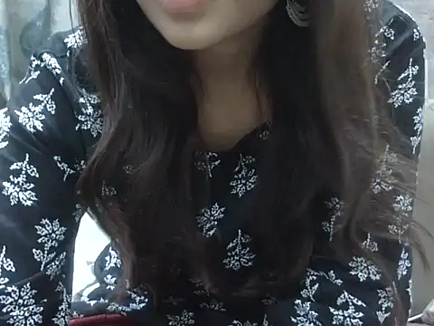 Snapshot of darling_bachha chatting on July 2026 04:37:02 PM darling bachha online show from July 2026 04:37:02 PM