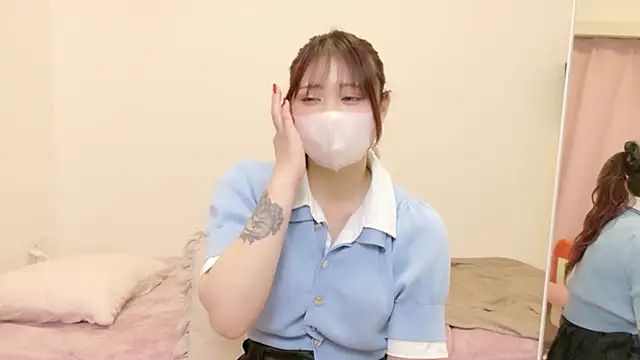 Snapshot of kaoruchan_v chatting on July 2026 09:46:01 AM kaoruchan v online show from July 2026 09:46:01 AM