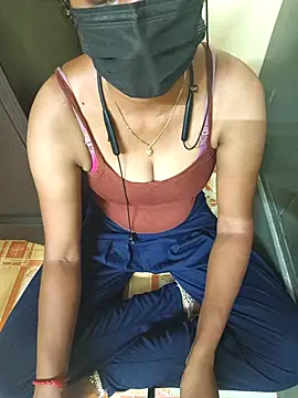 Snapshot of Tamil--vani69 chatting on July 2026 04:21:01 PM Tamil--vani69 online show from July 2026 04:21:01 PM