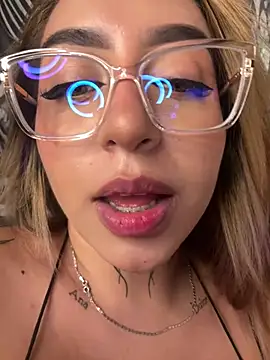 Velvet1  online show from July 2026 10:47:02 PM