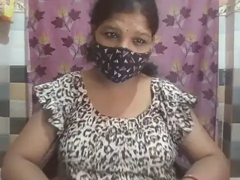 Snapshot of Rashmi_Cute chatting on July 2026 04:04:02 AM Rashmi Cute online show from July 2026 04:04:02 AM
