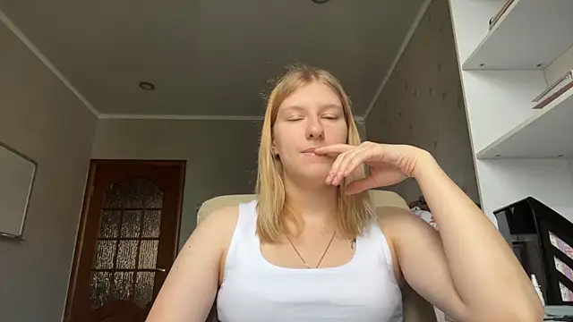 RollingSweet online show from July 2026 06:27:02 AM