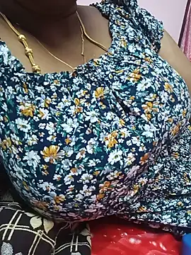 smiley 0queen online show from July 2026 04:37:01 AM