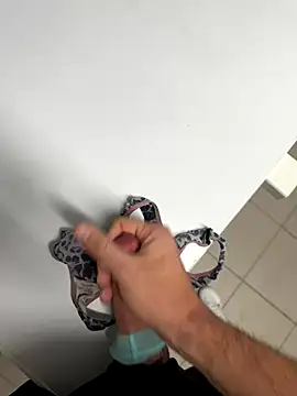 swissboy22 online show from October 2025 12:28:02 PM