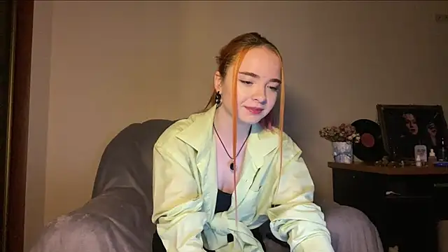 AmberRammerr online show from July 2026 08:16:01 AM