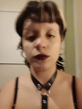 Snapshot of julietverss chatting on July 2026 02:31:02 AM julietverss online show from July 2026 02:31:02 AM
