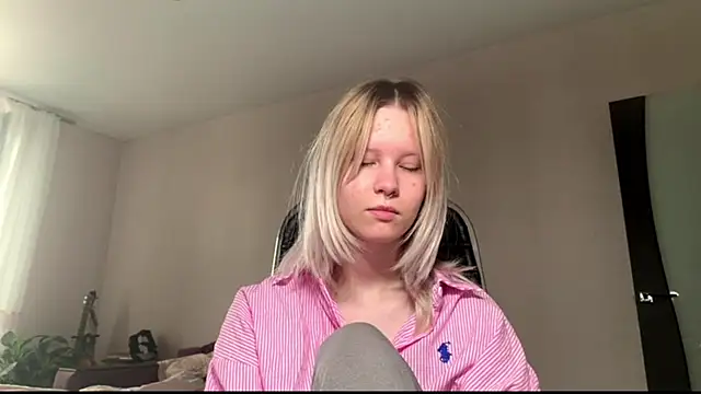 JessicaLowland online show from July 2026 11:24:01 AM