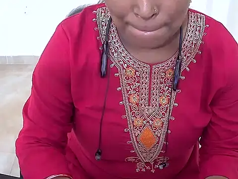 DivaLuv online show from July 2026 10:39:02 AM