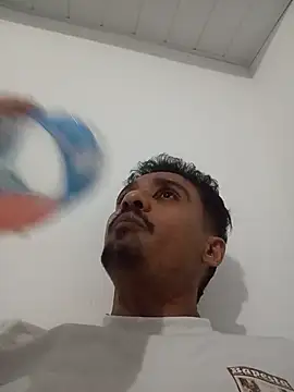 Snapshot of kaliuLeal chatting on August 2026 02:21:01 AM kaliuLeal online show from August 2026 02:21:01 AM
