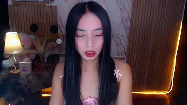 Trans yvone online show from July 2026 05:49:02 PM