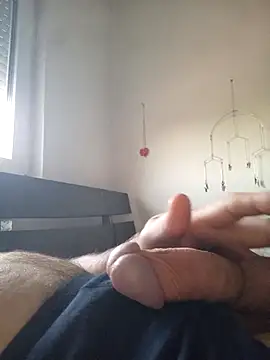 Snapshot of zvonkooo chatting on July 2026 03:48:01 AM zvonkooo online show from July 2026 03:48:01 AM