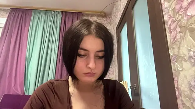 Snapshot of RochelleTrossbach chatting on July 2026 03:21:02 PM RochelleTrossbach online show from July 2026 03:21:02 PM
