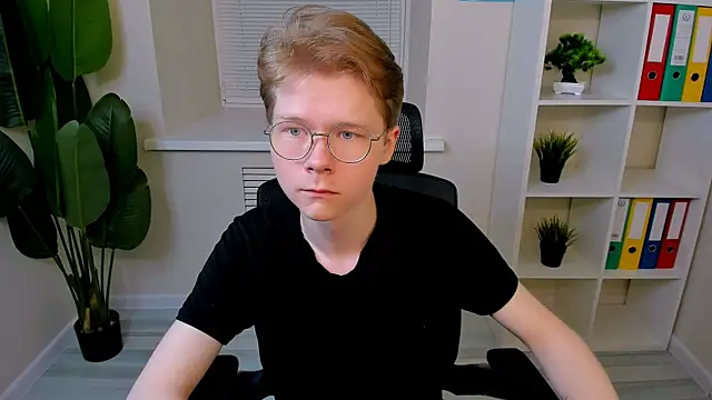DanielSanders online show from August 2026 10:47:02 AM