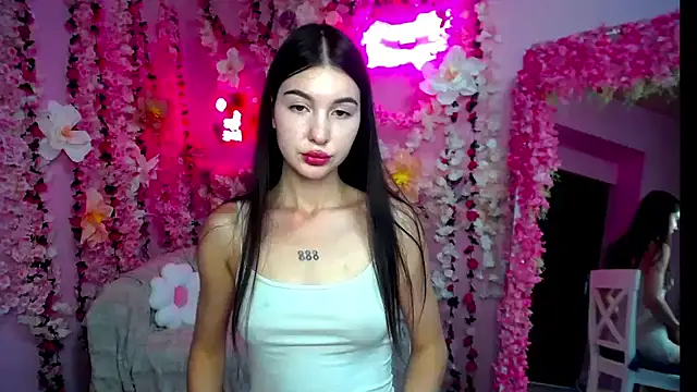 Snapshot of Lolli_Bennet chatting on July 2026 12:12:01 PM Lolli Bennet online show from July 2026 12:12:01 PM