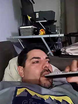 robredoj online show from December 2025 12:26:01 AM