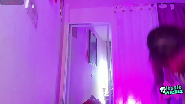 jessierocketx online show from November 2025 02:10:02 AM