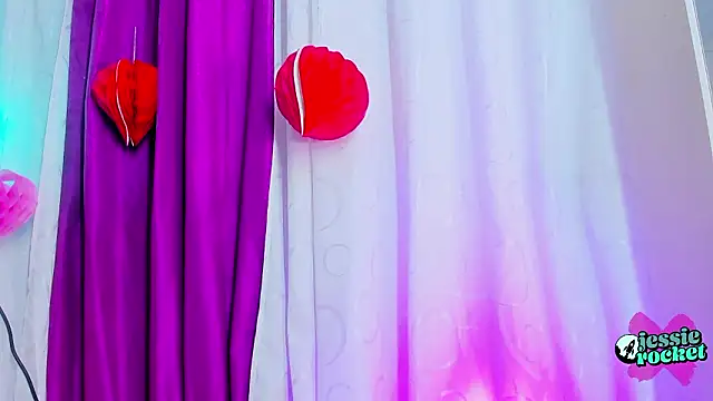 jessierocketx online show from February 2026 10:21:01 PM