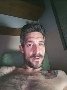Snapshot of Robin35 chatting on August 2026 03:05:01 AM Robin35 online show from August 2026 03:05:01 AM
