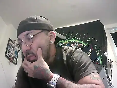 MagicStickBoy online show from April 2026 01:42:02 PM