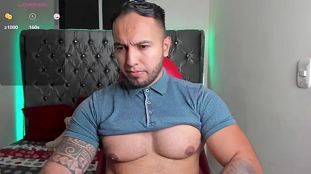 Snapshot of mrloganfuck1 chatting on June 2026 05:54:02 AM mrloganfuck1 online show from June 2026 05:54:02 AM