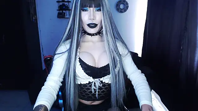 Snapshot of april_simons2 chatting on January 2025 04:59:02 PM april simons2 online show from January 2025 04:59:02 PM