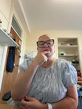 ExperiencedCurvyBelle online show from August 2026 08:46:02 AM