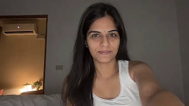 Snapshot of Priyanka2006a chatting on July 2026 05:23:01 PM Priyanka2006a online show from July 2026 05:23:01 PM