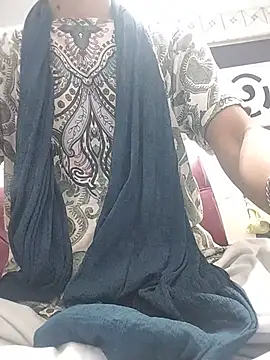Snapshot of hey_pooja chatting on August 2026 04:21:02 PM hey pooja online show from August 2026 04:21:02 PM